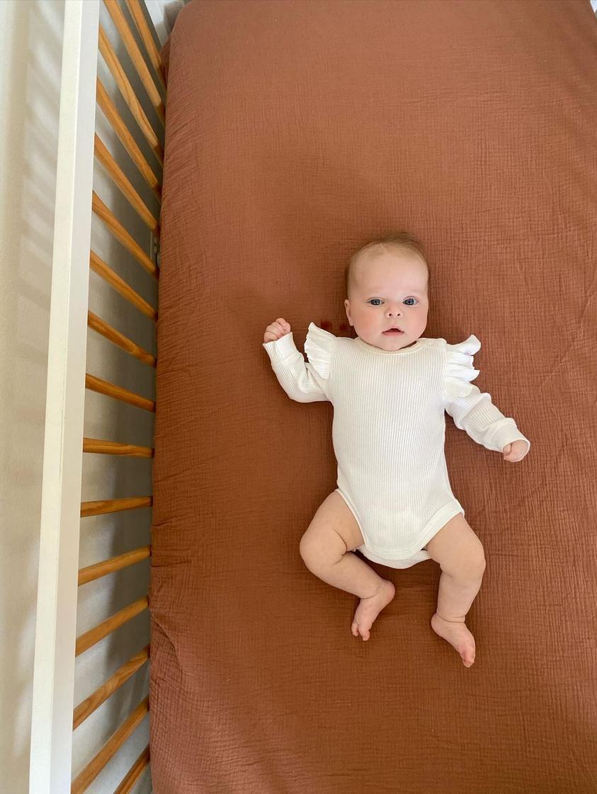 Cinnamon 100% cotton Cot sheet